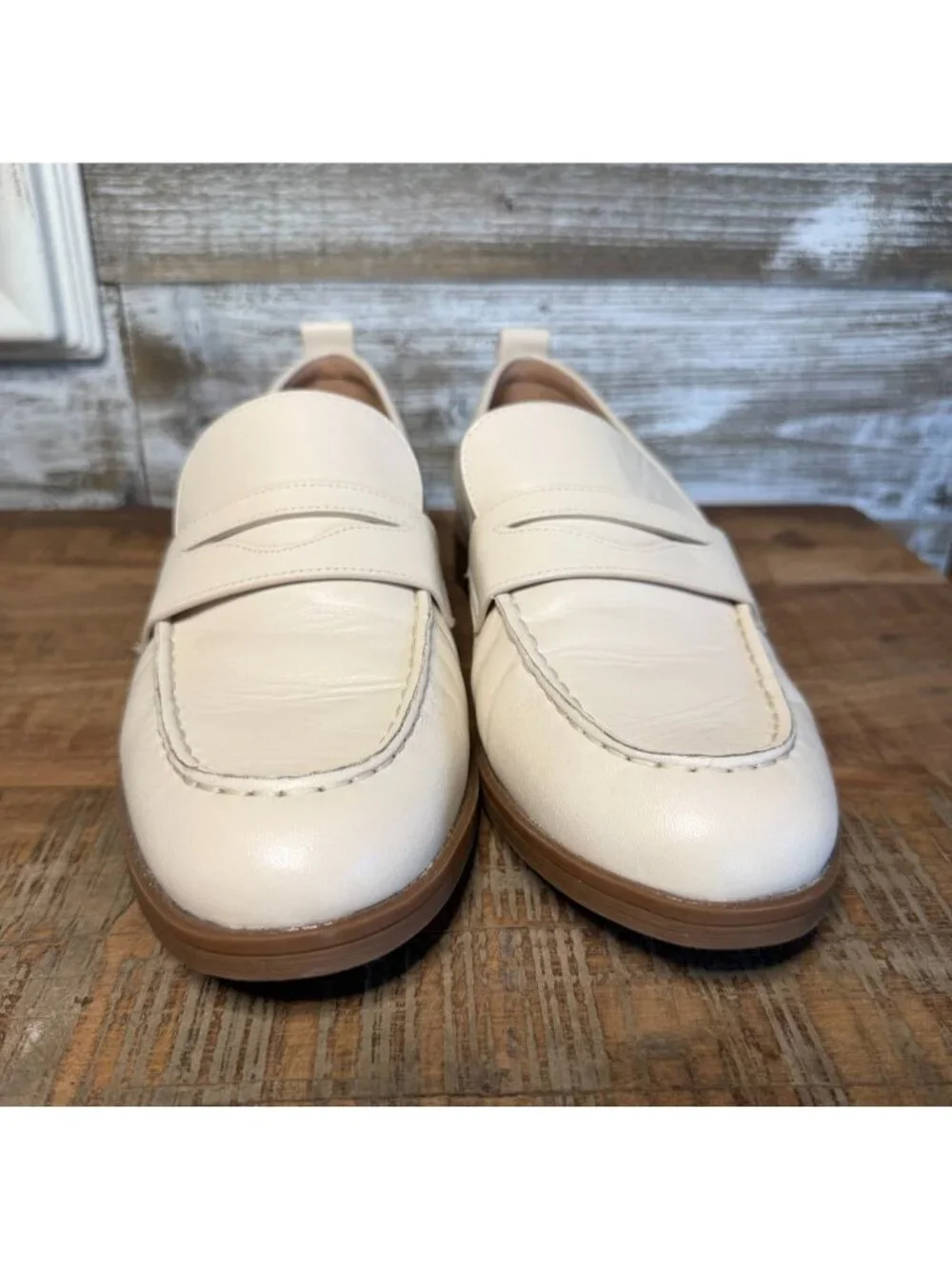 Cole Haan Women Stassi Penny Loafer 8.5B Pump Sandollar Sophisticated Loungewear